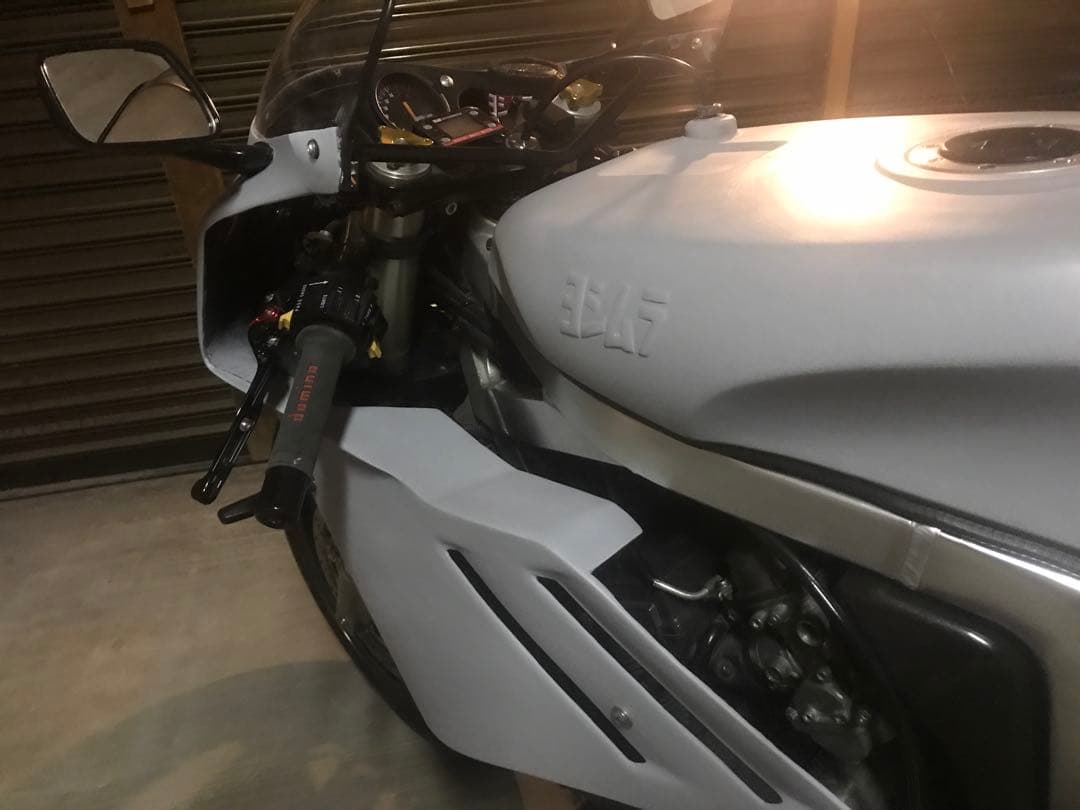 SUZUKI GSX-R400R GK76A F カウル スズキ 耐久レーサー