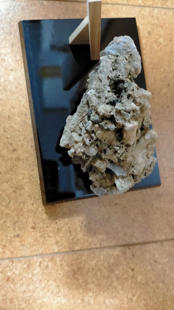 さざれ石 岐阜県産 13cm×10cm×11cm 840g