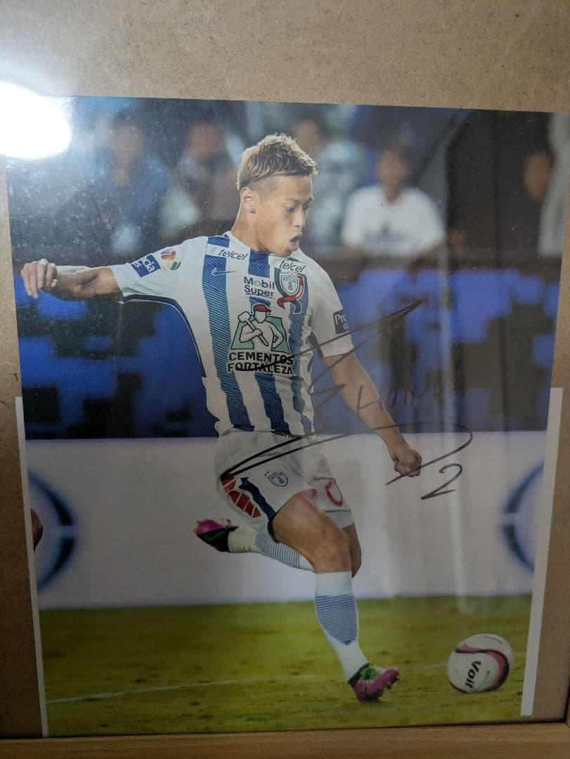 本田圭佑 サイン入り写真 4番