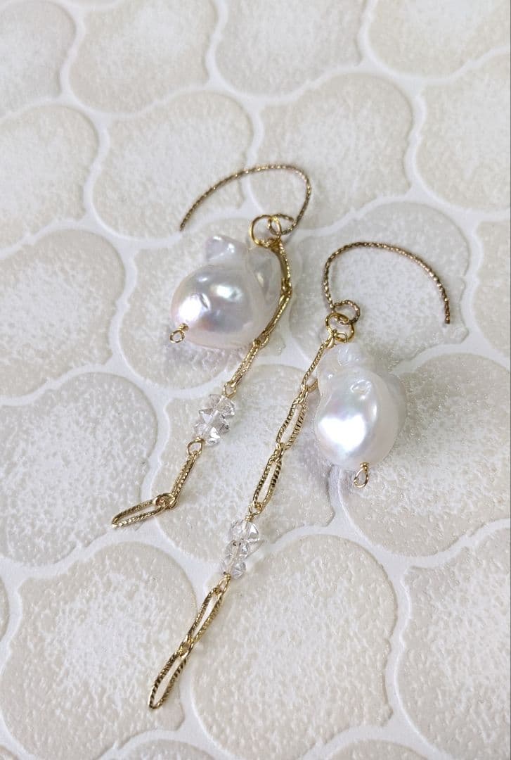 大粒オイスターパール☾　ハーキマークォーツ　チャーム