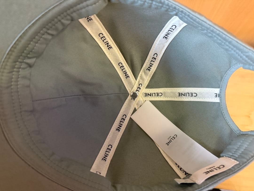 定価81400円CELINEトリオンフ ベースボールキャップ