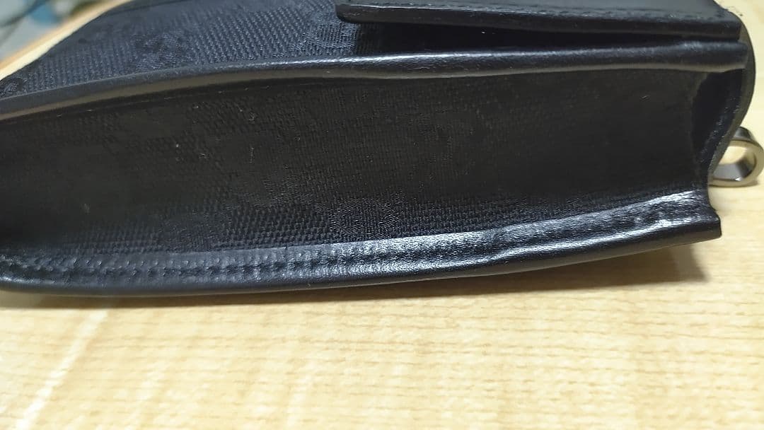 未使用品☆GUCCI 携帯ケース