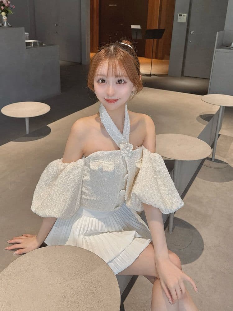 専用厳守♥Darichホルターネックオフィシャルツイードトップ新品未使用未開封