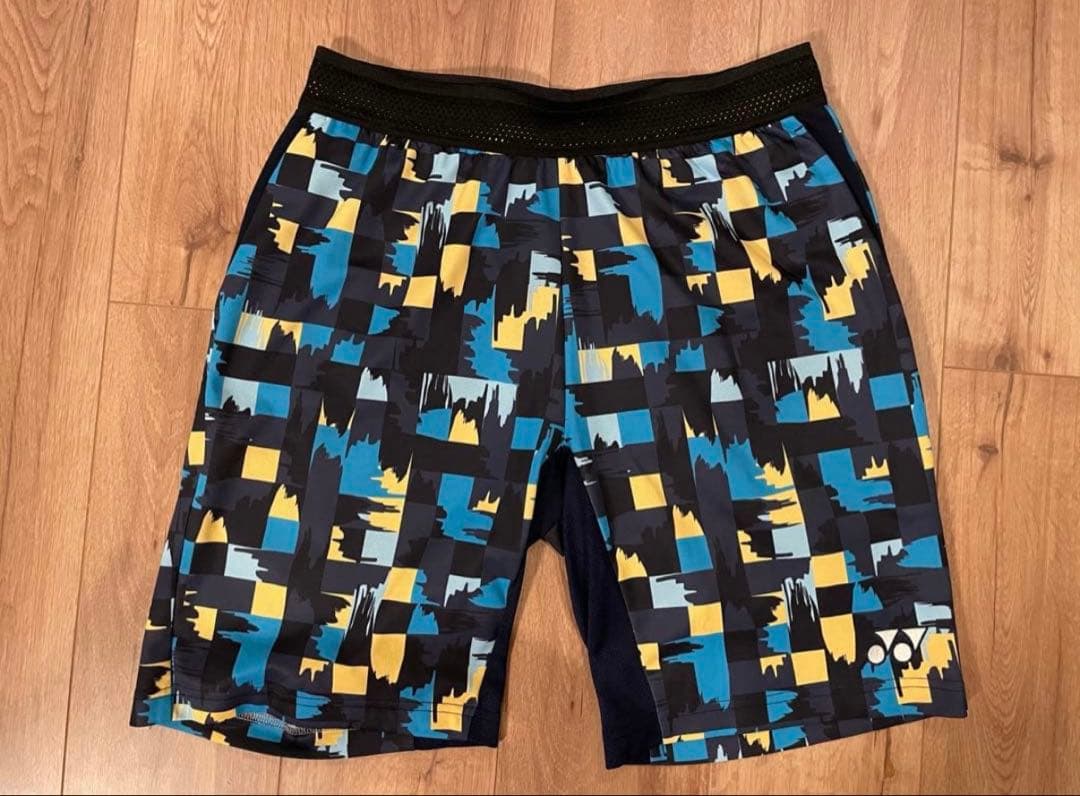YONEX ハーフパンツ 廃盤モデル　Ｌサイズ今日だけの価格