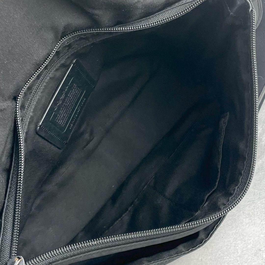 美品 コーチ メッセンジャーバッグ パフォレイテッド A4可 レザー 黒 通勤