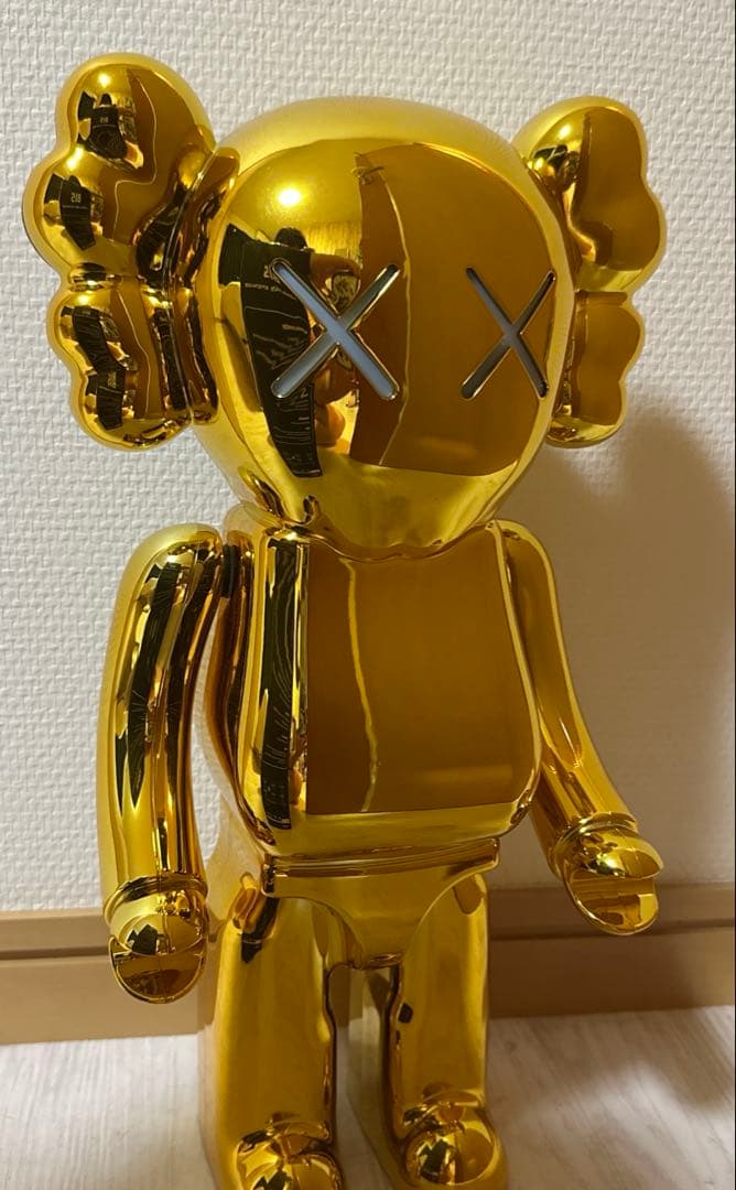 Bluetooth スピーカー　USB　ゴールド　モバイルスピーカー　KAWS