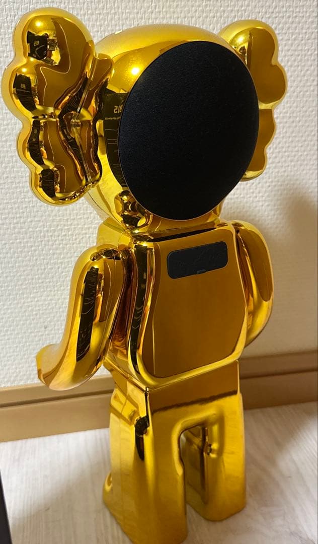 Bluetooth スピーカー　USB　ゴールド　モバイルスピーカー　KAWS