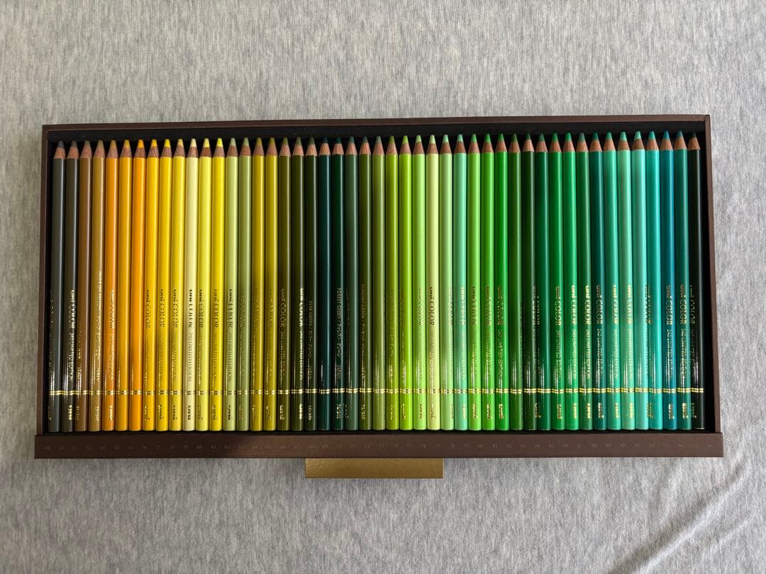 三菱鉛筆　240色　限定色鉛筆　 uni COLOR 240