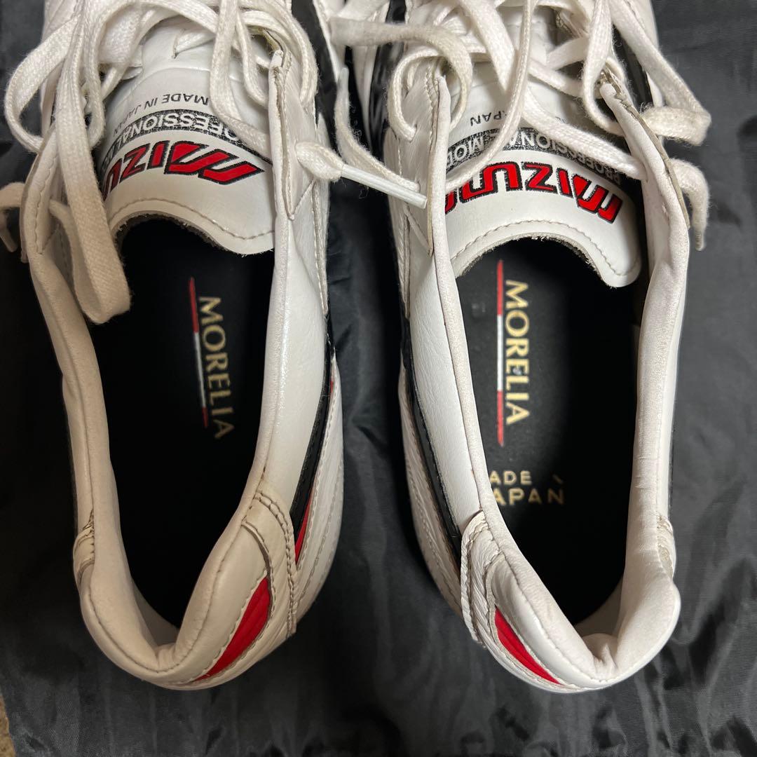 ミズノ　モレリア2 27㎝