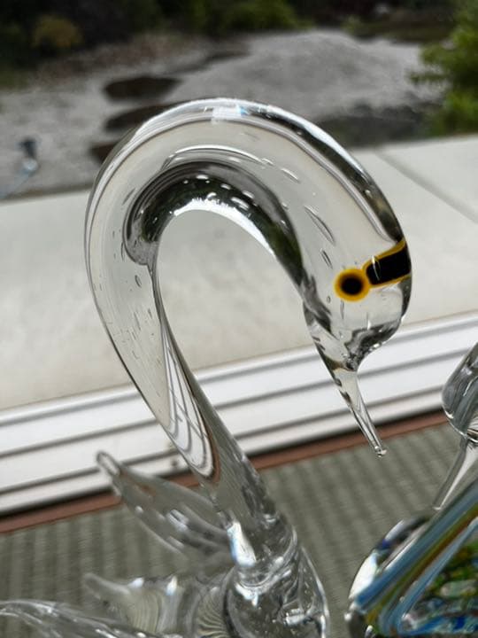 マルティグラス　2羽の白鳥のつがい(模様入り)