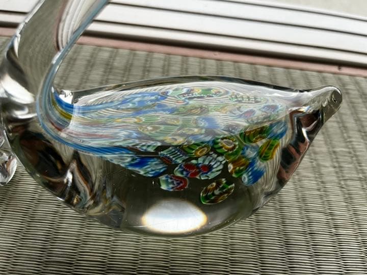 マルティグラス　2羽の白鳥のつがい(模様入り)