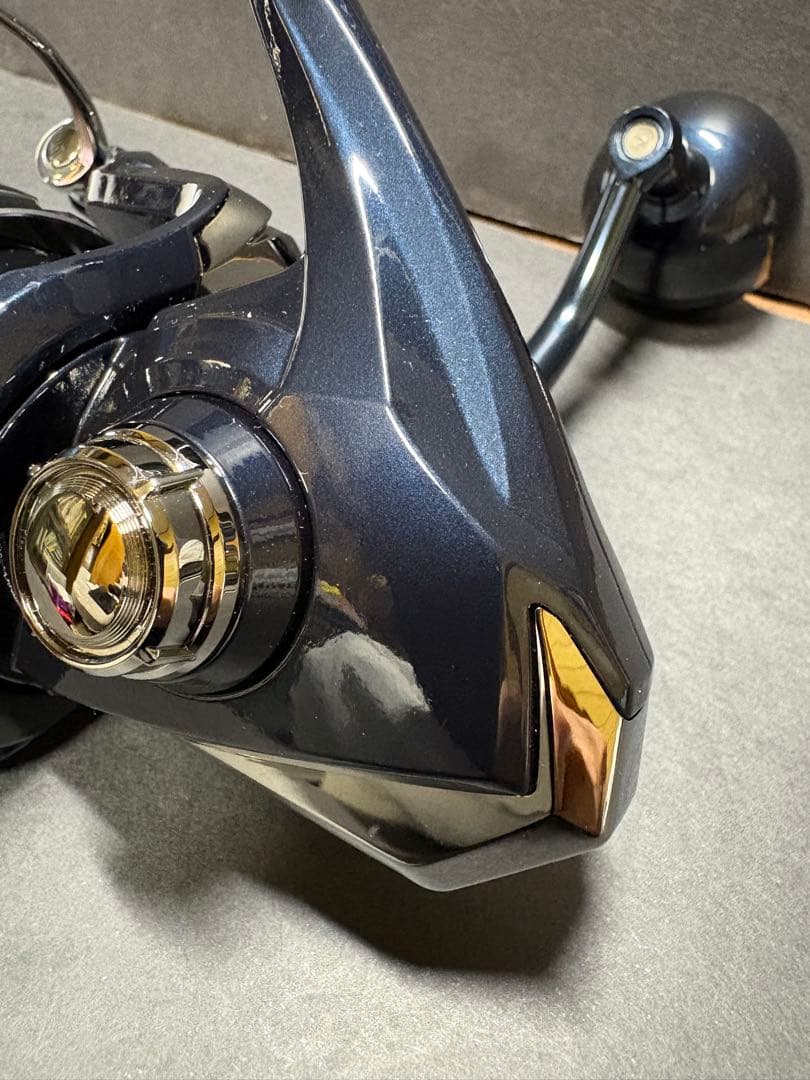 SHIMANO シマノ　24ストラディックSW 6000HG スピニングリール