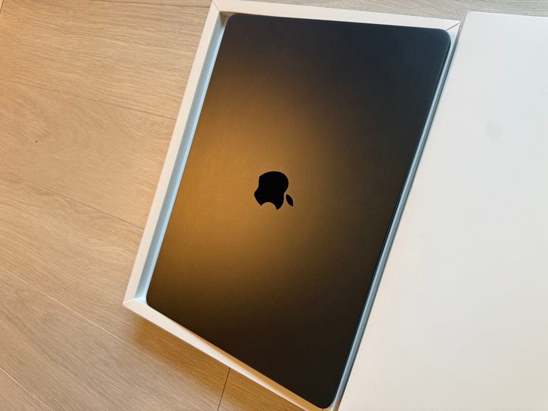 [にょにょ]Macbook Air 15インチ