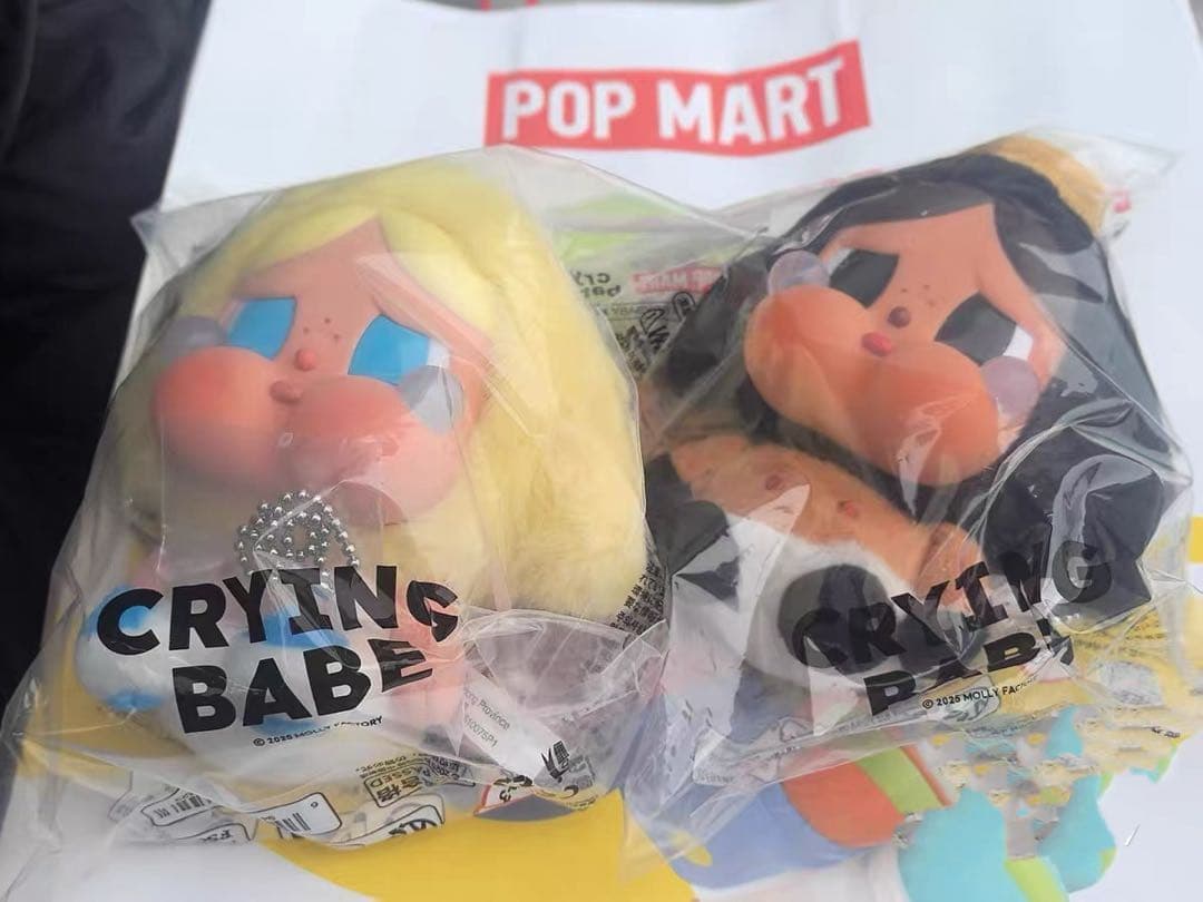 POPMARTCRYBABYCrying Babeぬいぐるみマスコット 上海限定