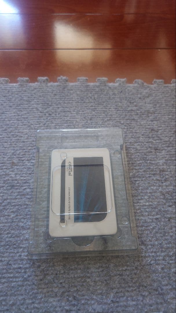 crucial MX500　525GB