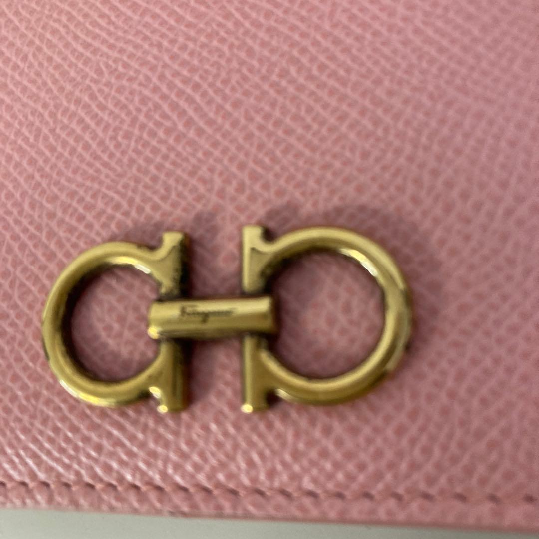 Salvatore Ferragamo ピンク 二つ折り財布