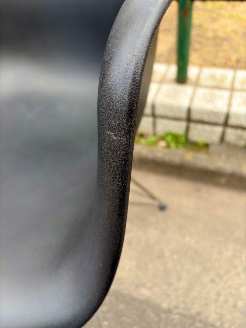 ハーマンミラー イームズ アームシェルチェア DAR ブラック 正規品