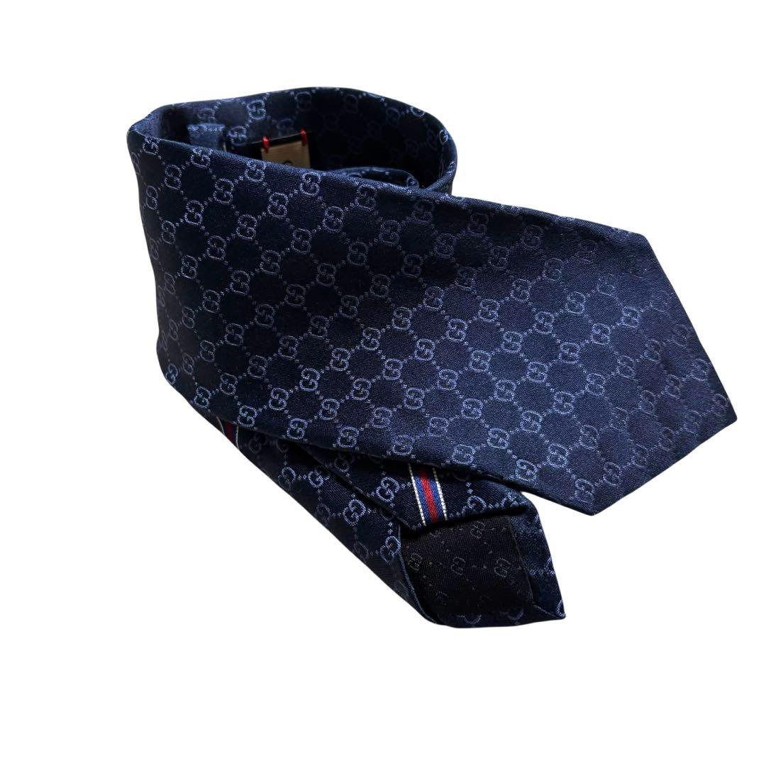 極美品　GUCCI メンズ シルクタイ GGパターン ネイビー 光沢 高級