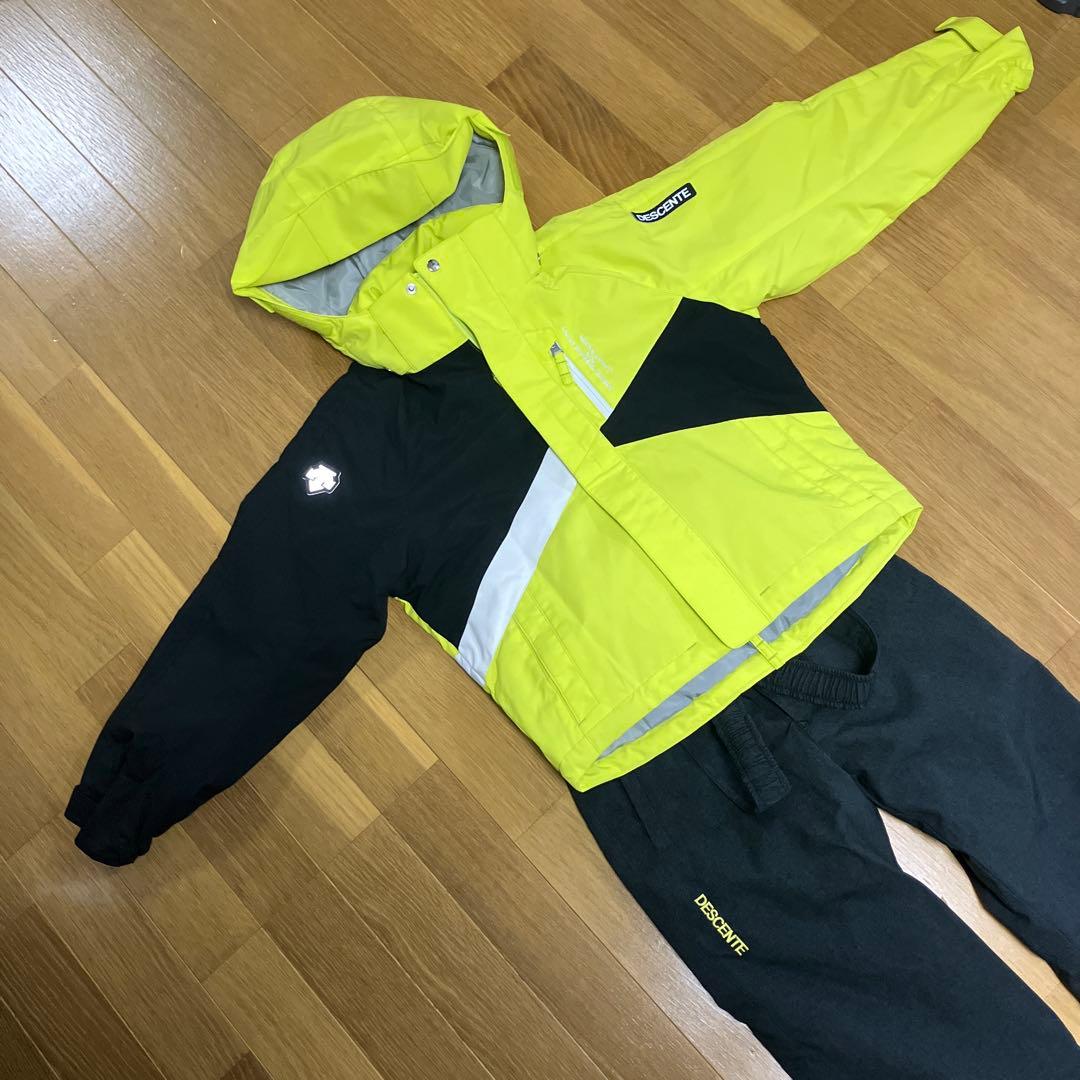 DESCENTE⭐︎子ども用スキーウェア上下セット⭐︎ゴーグル付⭐︎130