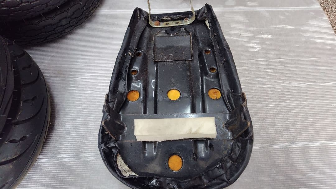 4ミニ　モンキー　ダックス　シャリー　タイヤ　ホイール　シート