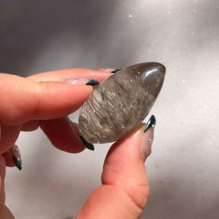 シルバークォーツ ティアドロップ 2