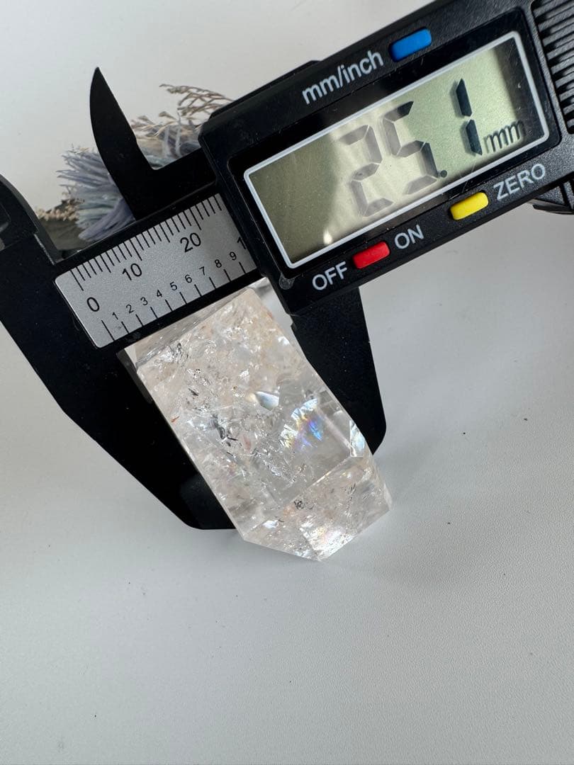 ピンクアゼツライト(流通名) フリーフォーム　ファイヤークォーツヘマタイト入り