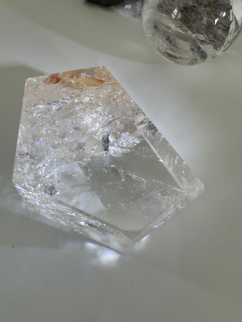 ピンクアゼツライト(流通名) フリーフォーム　ファイヤークォーツヘマタイト入り