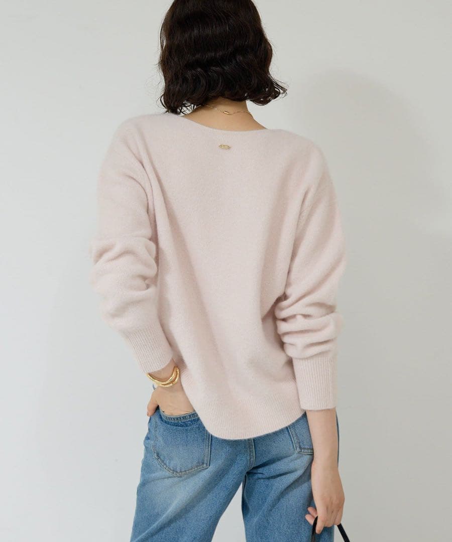 2025 ガリャルダガランテ　【デコルテ美人ニット】ファーウールキーネックニット