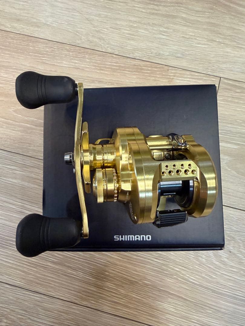 シマノ 23 オシアコンクエスト 201PG 未使用　左