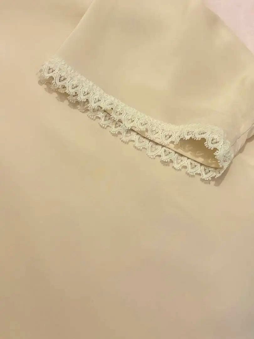 Dolce & Gabbana シルクブラウス　クリーム色 36