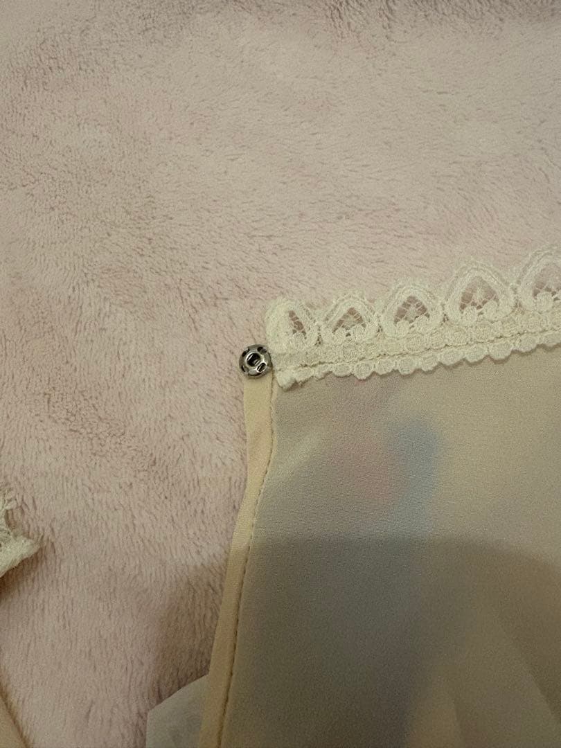 Dolce & Gabbana シルクブラウス　クリーム色 36