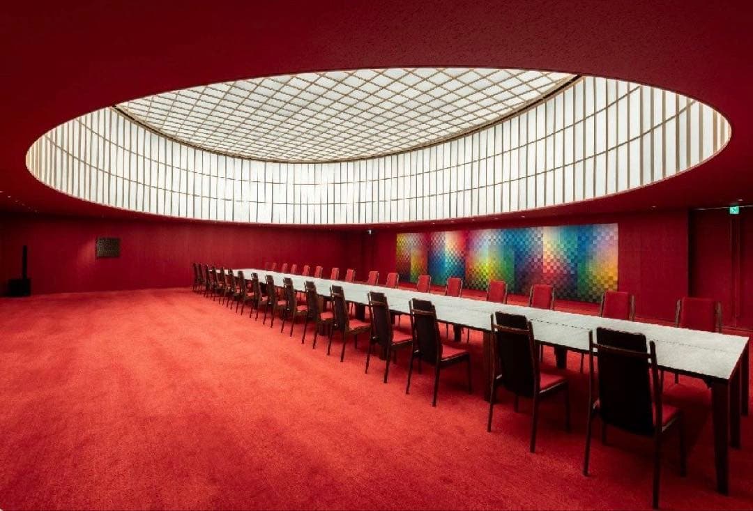 【新品】トルムチェア 高級ウォールナット無垢材 レザーブラック