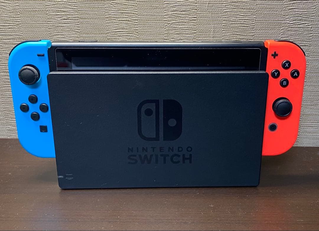 Nintendo Switch 本体 ＋画面保護フィルム貼付済み