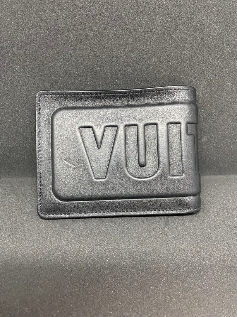 Louis Vuitton ブラック 二つ折り財布　アンフィニ