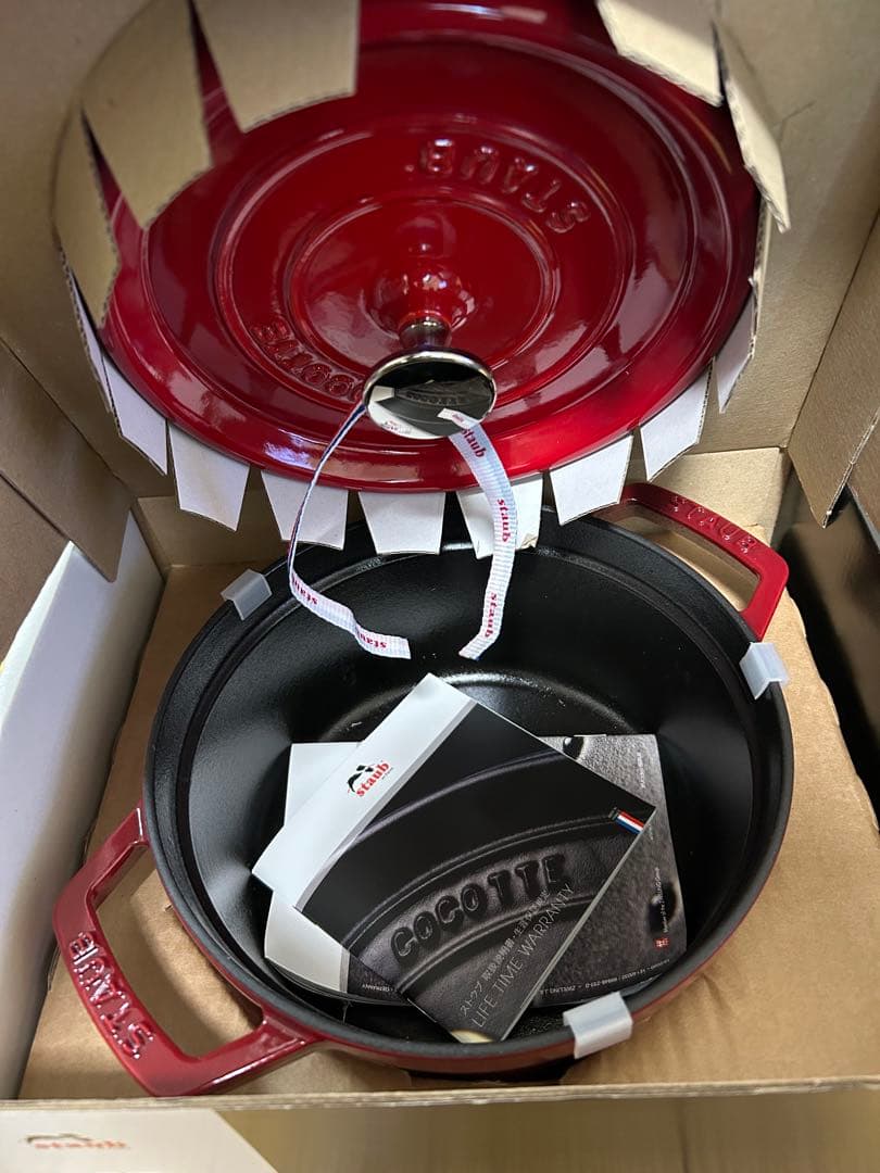 STAUB ストウブ　ピコココットラウンドチェリー20cm