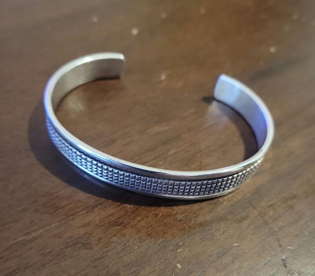 ナバホ族 Bruce Morgan スタンプワーク バングル