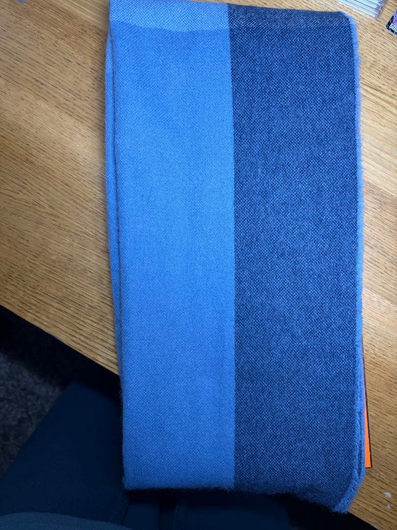 り*ん様 HERMÈS Hサマーブロック マフラー カシミヤ ブルー