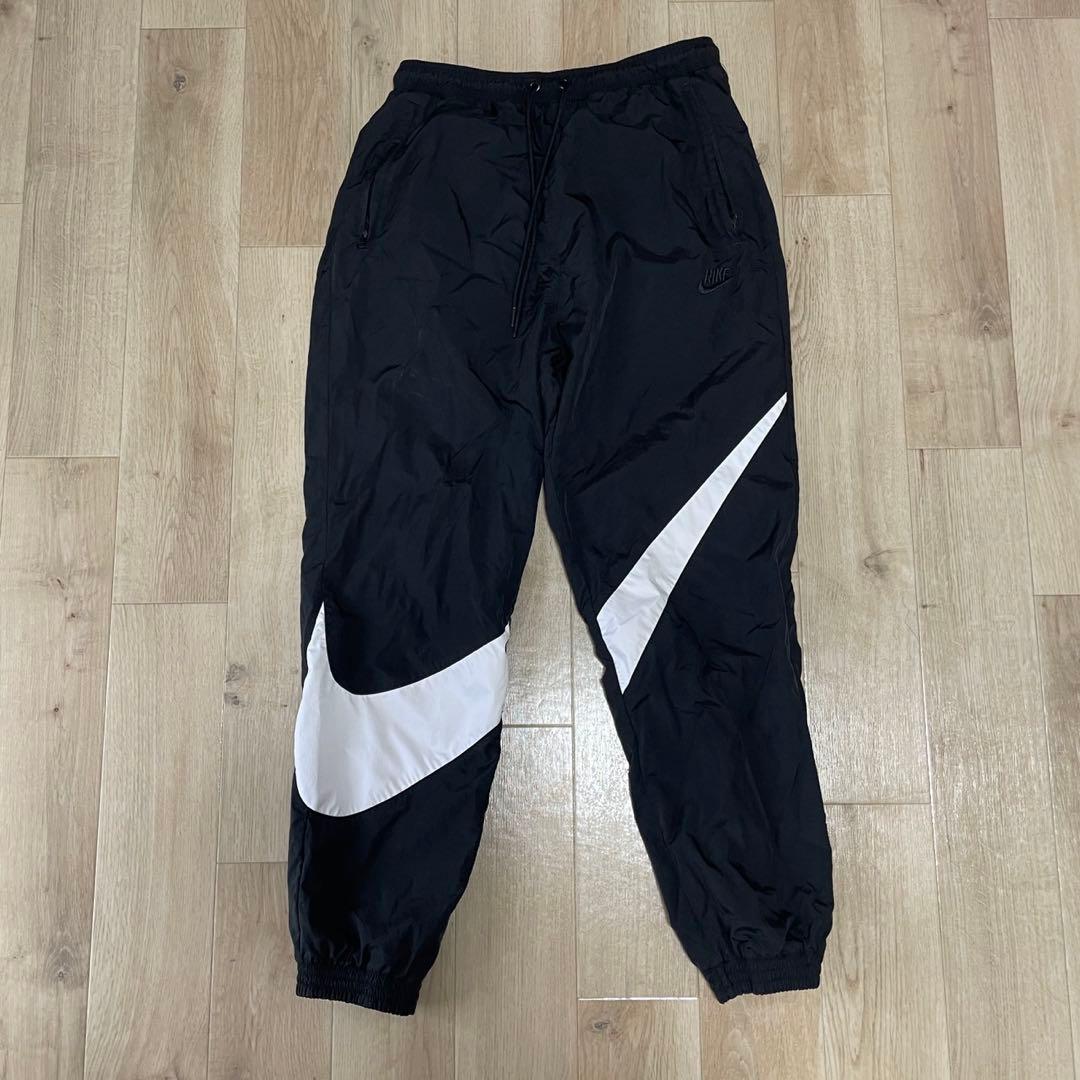 NIKE スポーツウェア ナイロンパンツ メンズMサイズ 黒白