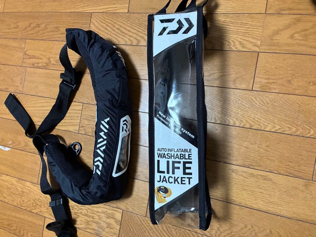 ダイワ 自動膨張式ライフジャケット DF-2207 ウエストタイプ