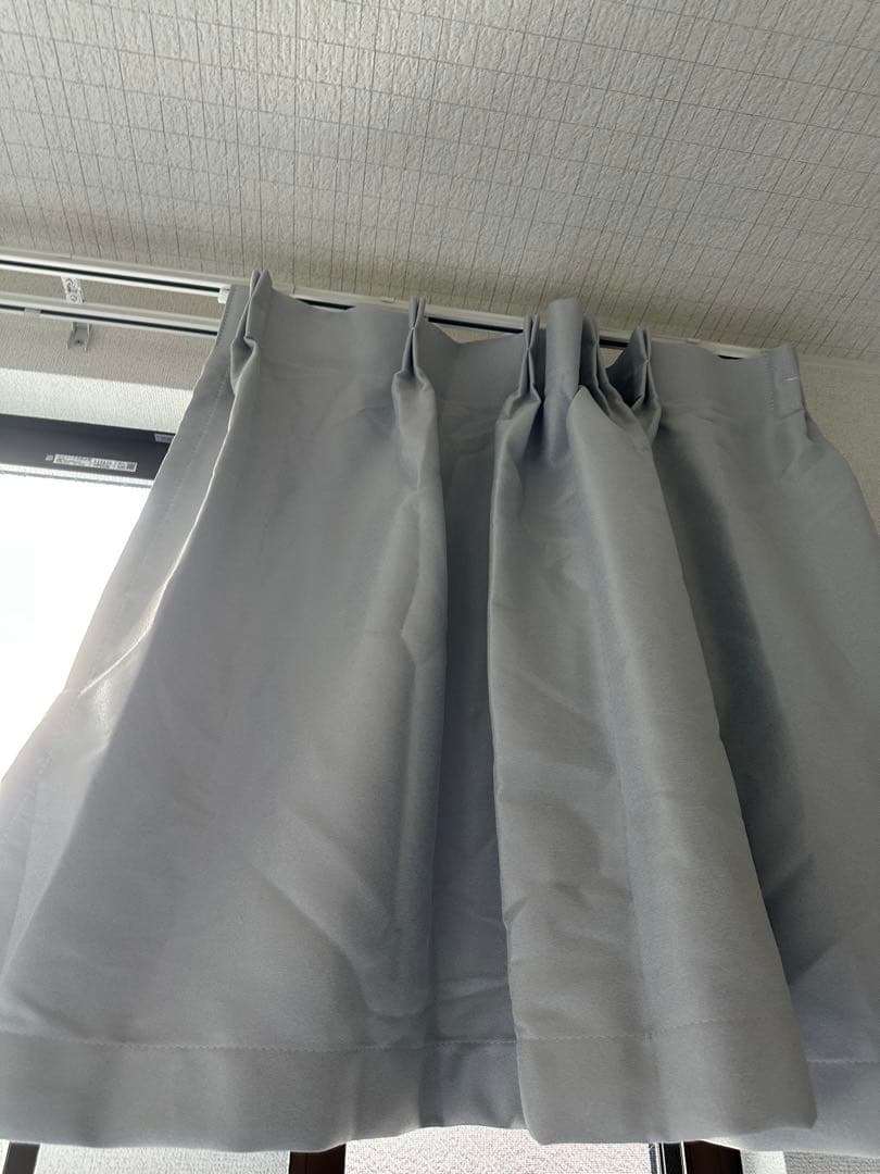 遮光グレーラメ入りカーテン