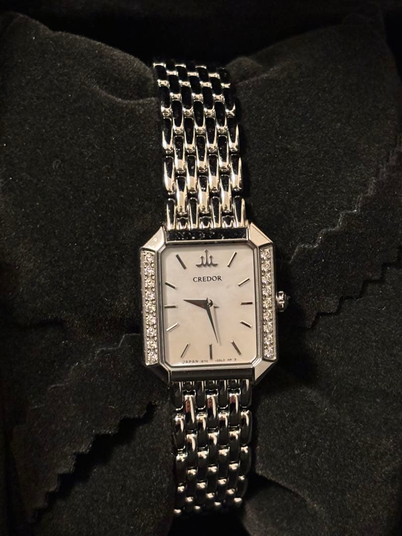 B5578 CREDOR ダイヤモンド装飾 シェル文字盤　レディース時計