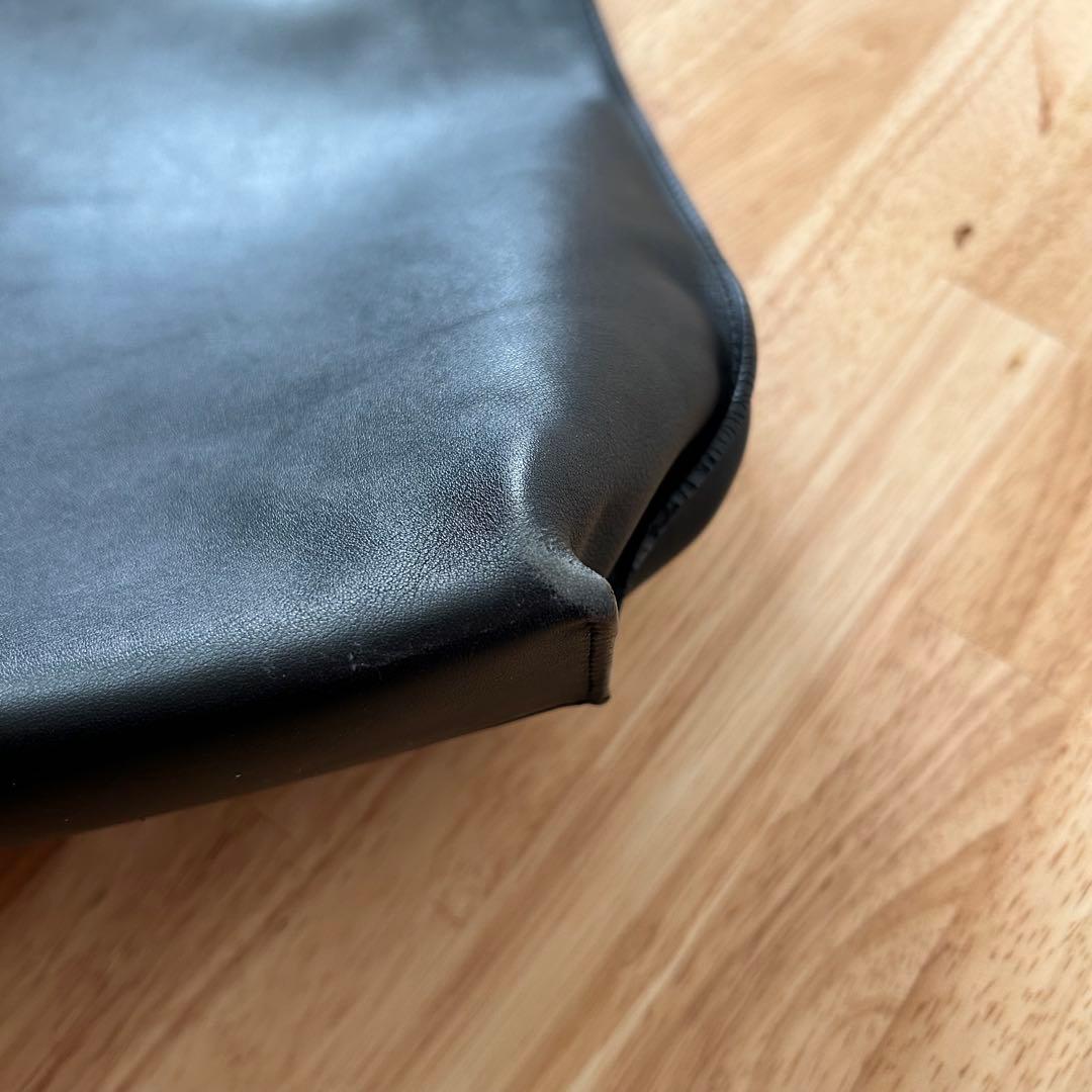 LOEWE ブラックレザートートバッグ