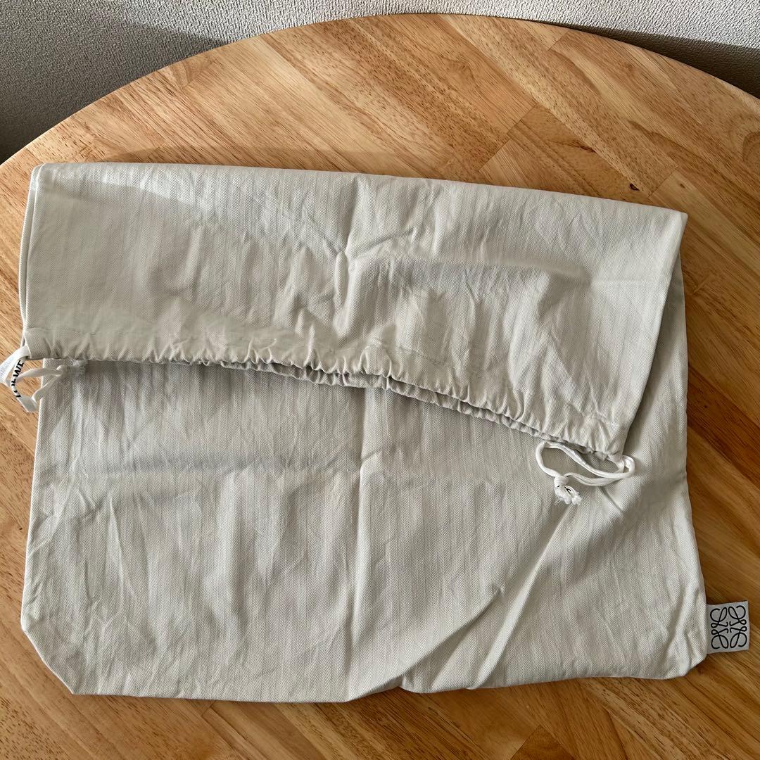 LOEWE ブラックレザートートバッグ