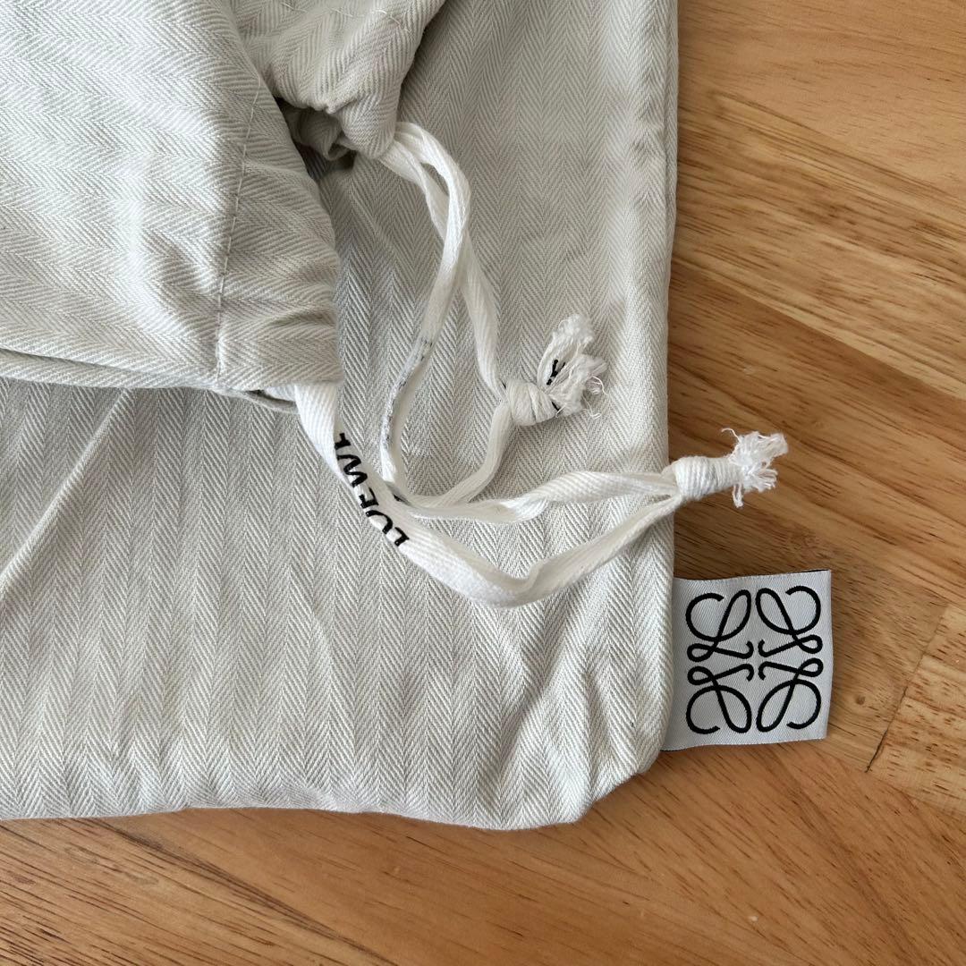 LOEWE ブラックレザートートバッグ