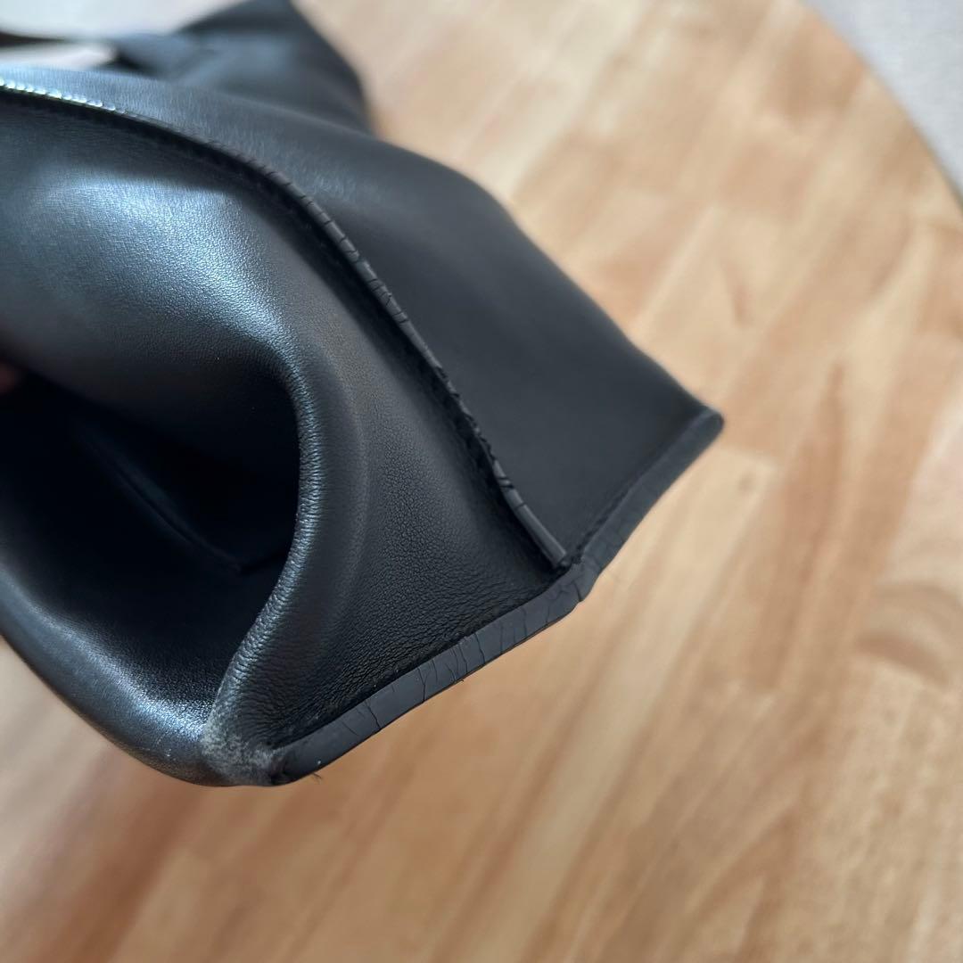 LOEWE ブラックレザートートバッグ