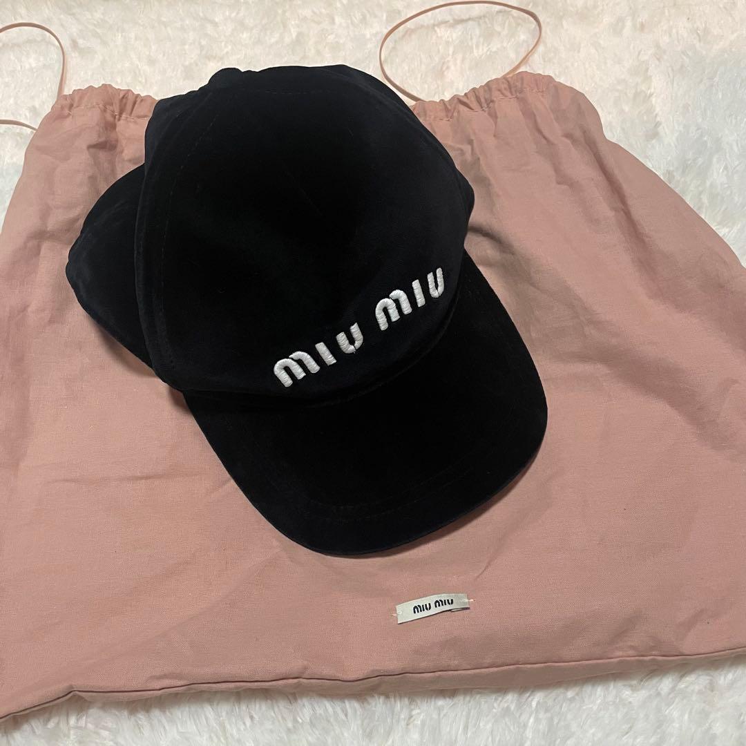miumiu ベロア ベースボールキャップ 黒