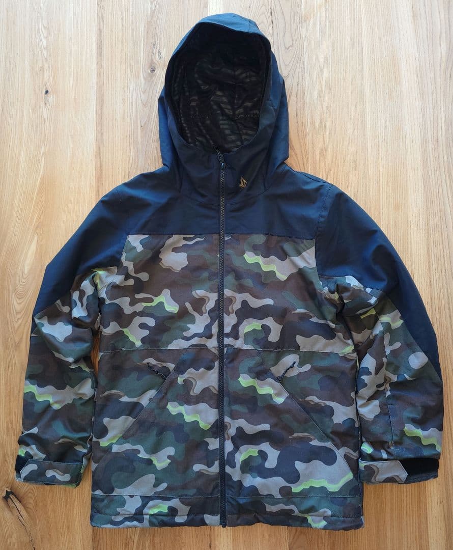 VOLCOMボルコム　キッズ用スノーボードウェア上下セット