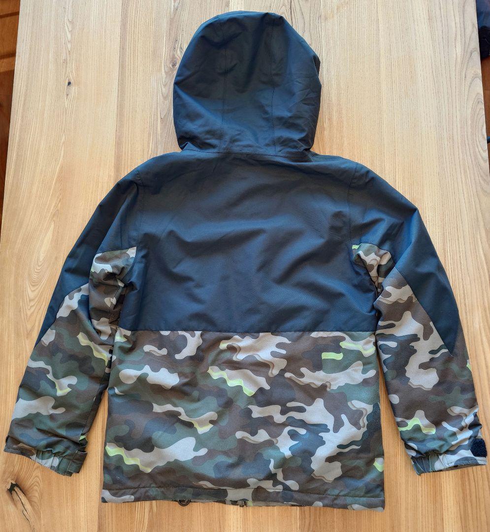 VOLCOMボルコム　キッズ用スノーボードウェア上下セット