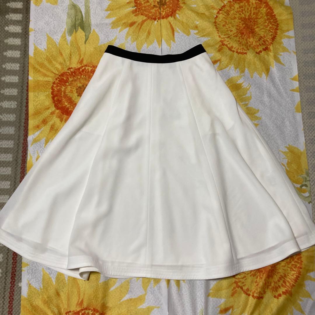 限定お値下げ★定価26,000円★エムズグレイシー新品ホワイトスカート後ろリボン