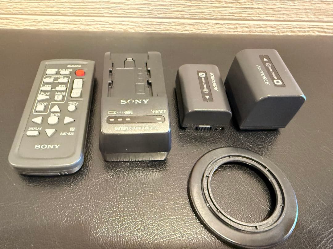 SONY ハンディカム　HDR-CX630V 純正ケース予備バッテリー付